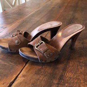Aldo size 8 (39) heels.